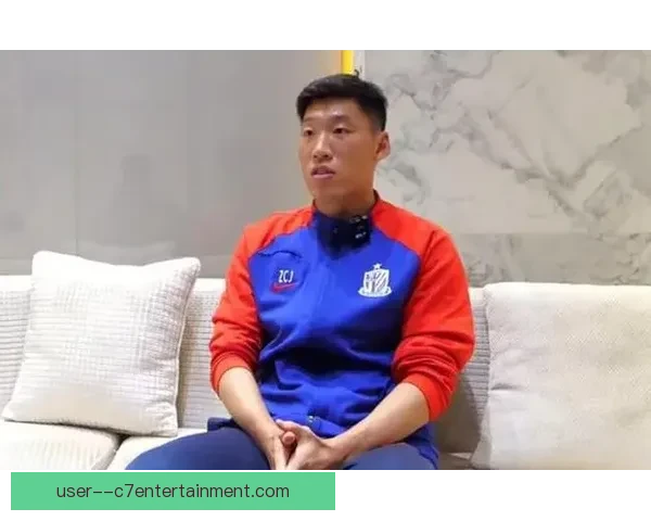 上海申花年轻后卫朱辰杰世界杯预选赛首发表现稳健展现潜力 上海申花年轻后卫朱辰杰世界杯预选赛首发表现稳健展现潜力